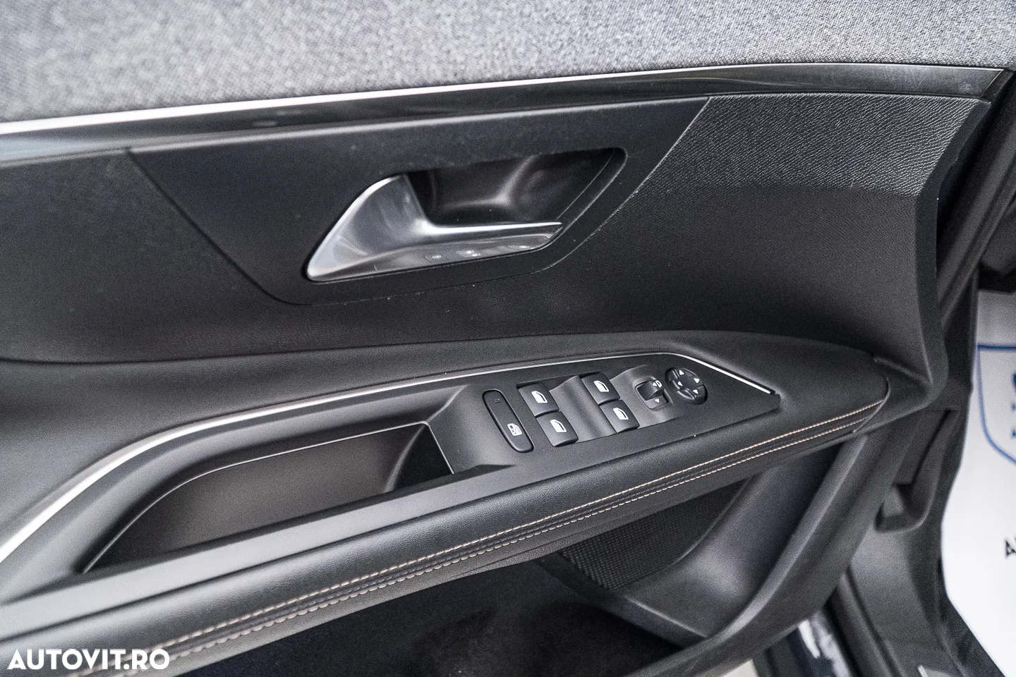 Peugeot 3008 PureTech 130 Stop & Start GPF EAT8 GT - 38
