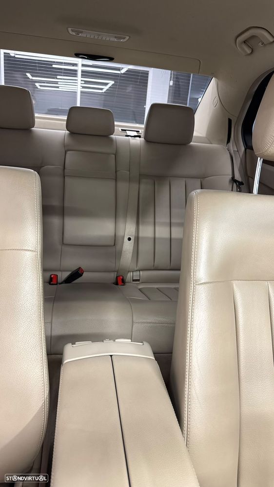 Mercedes-Benz E 350 CGI Elegance BlueEfficiency - 12