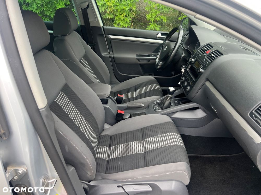 Volkswagen Golf - 13
