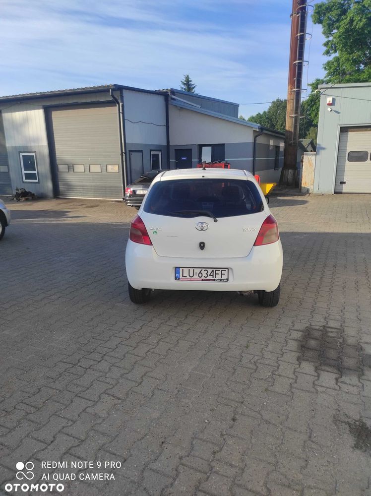 Toyota Yaris - 5