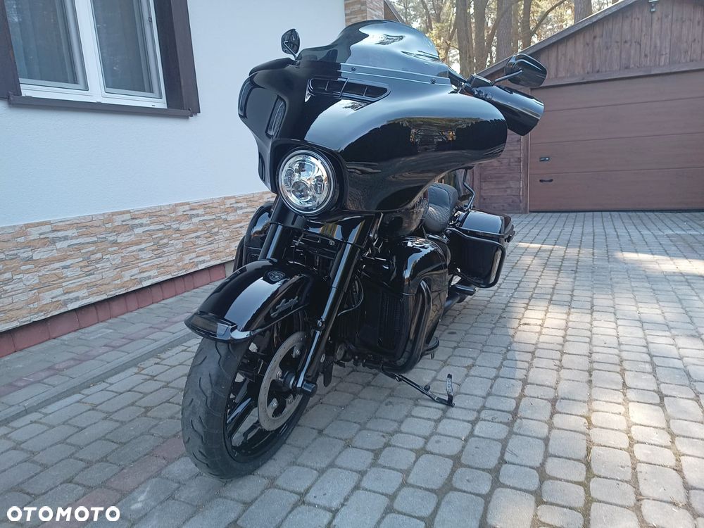 Harley-Davidson Touring Electra Glide - 10