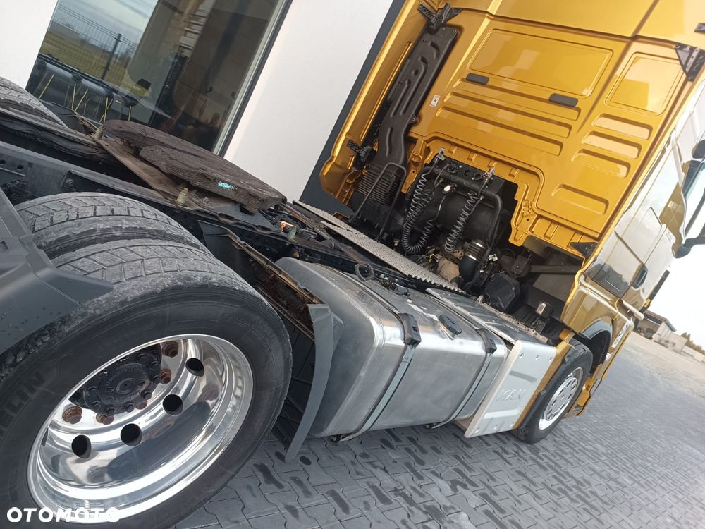 MAN TGX TG3 low deck export 42000 euro niski przebieg 299000 km - 3