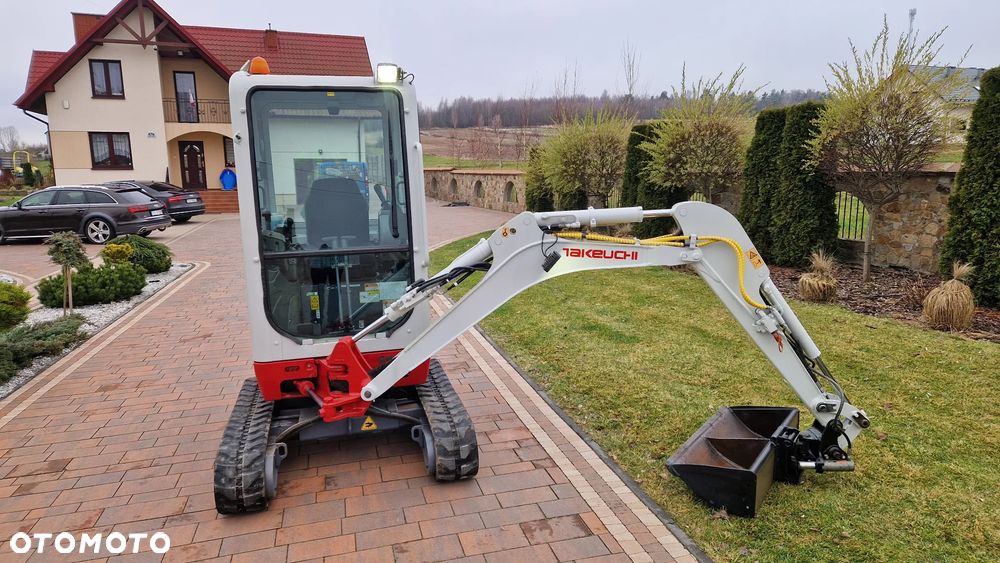 Takeuchi | TB216 | TB 216 - 32