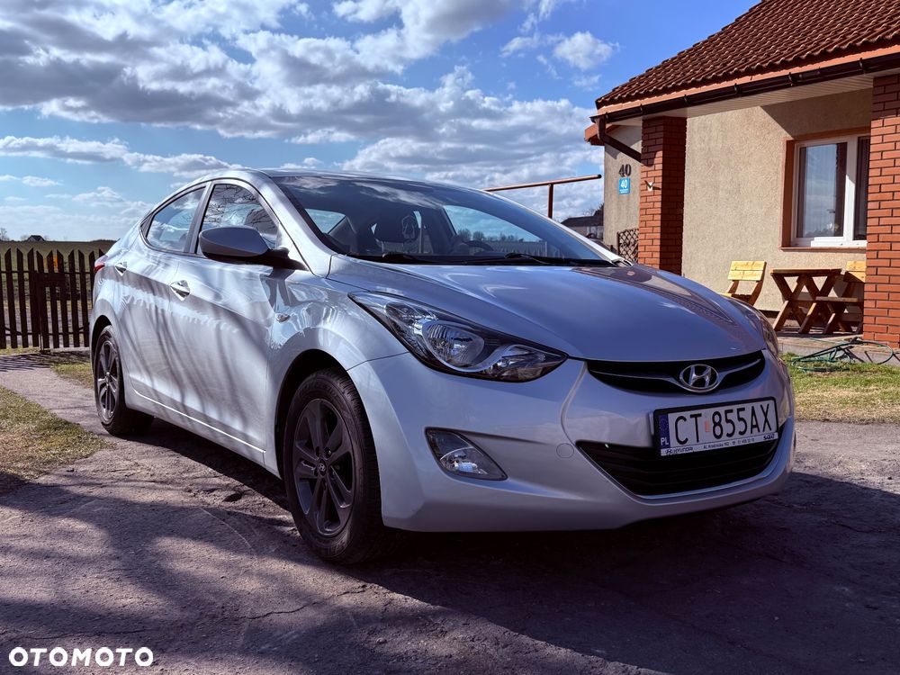 Hyundai Elantra 1.6 Comfort - 1