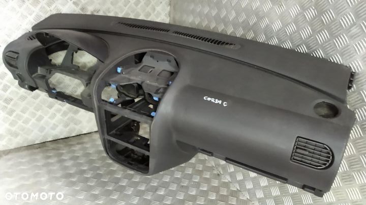 DESKA ROZDZIELCZA KOKPIT OPEL CORSA C - 1