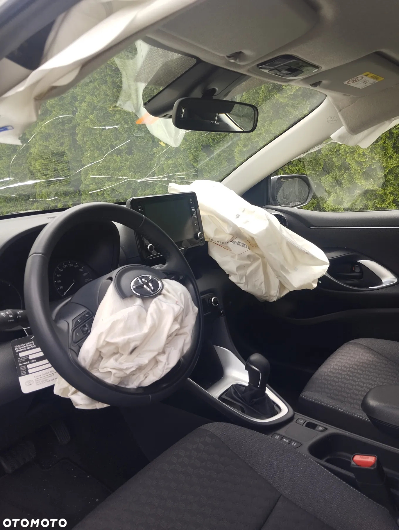 Toyota Yaris - 12