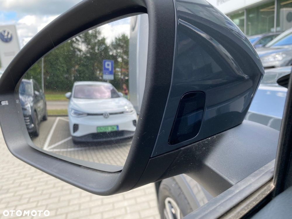 Volkswagen Tayron 2.0 TDI SCR Elegance DSG - 12