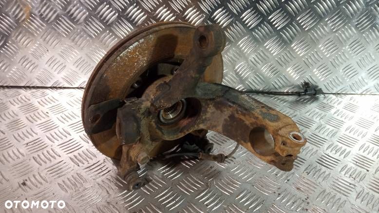 ZWROTNICA LEWA PRZEDNIA TOYOTA AYGO - 2