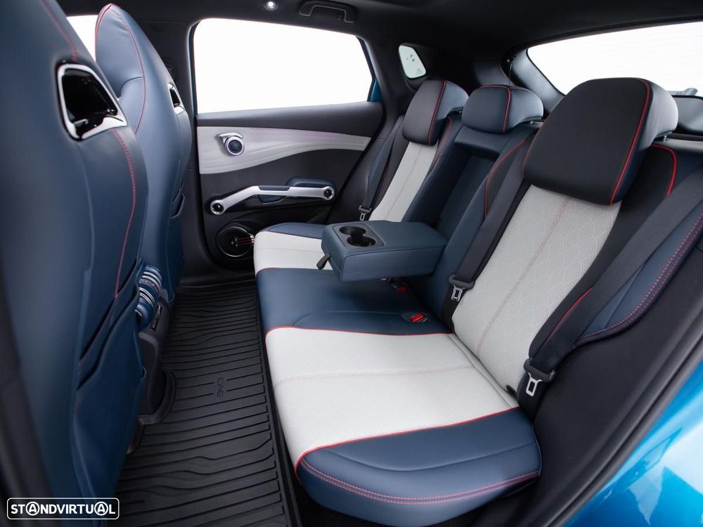 BYD Atto 3 Comfort - 12