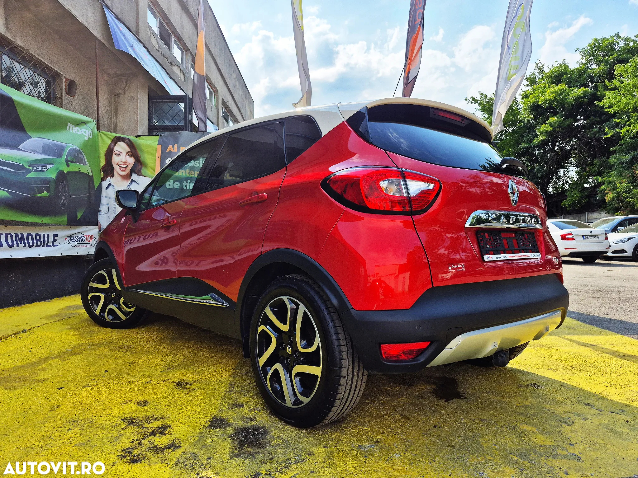 Renault Captur TCe 120 EDC Helly Hansen - 8