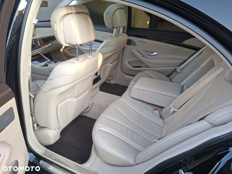 Mercedes-Benz Klasa S 560 L 4Matic 9G-TRONIC - 24