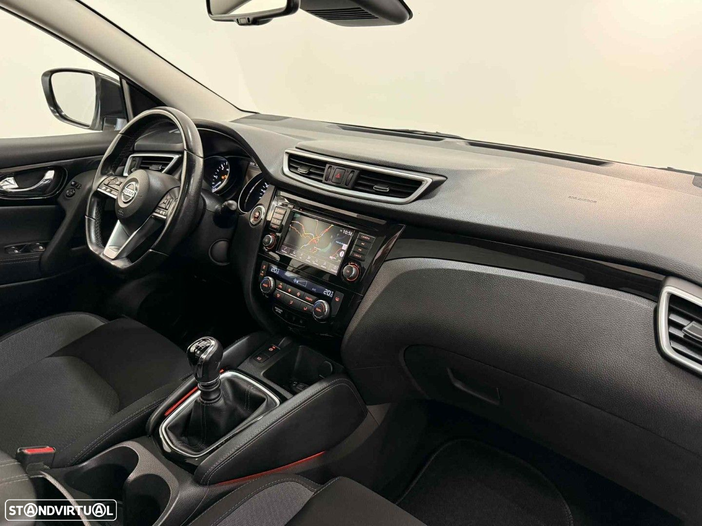 Nissan Qashqai 1.5 dCi N-Connecta - 12