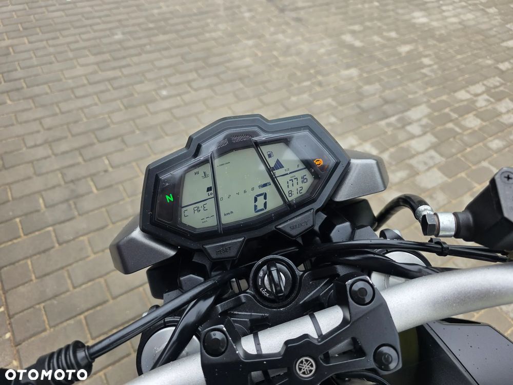 Yamaha MT - 30