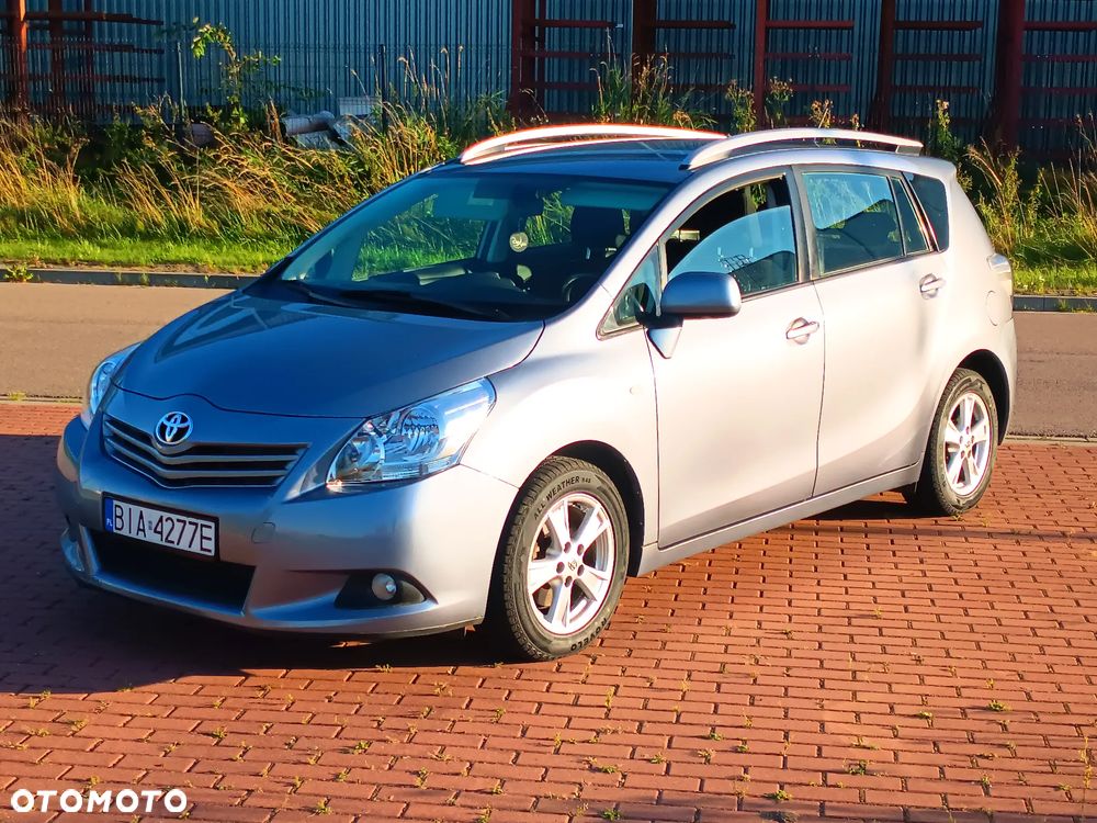 Toyota Verso 2.0 D-4D - 6