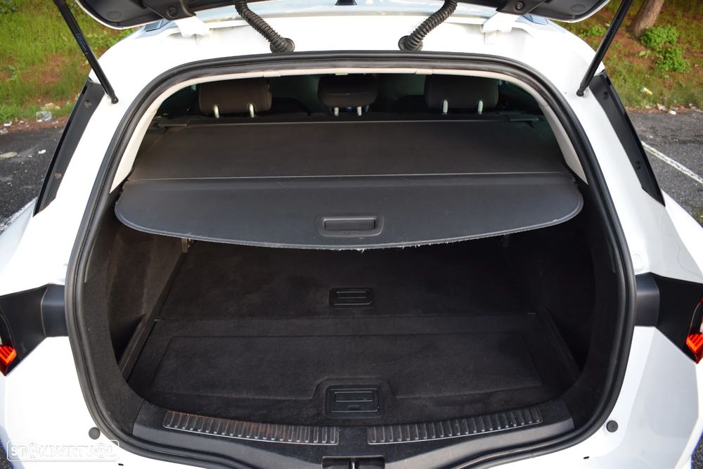 Renault Mégane Sport Tourer 1.5 dCi GT Line - 26