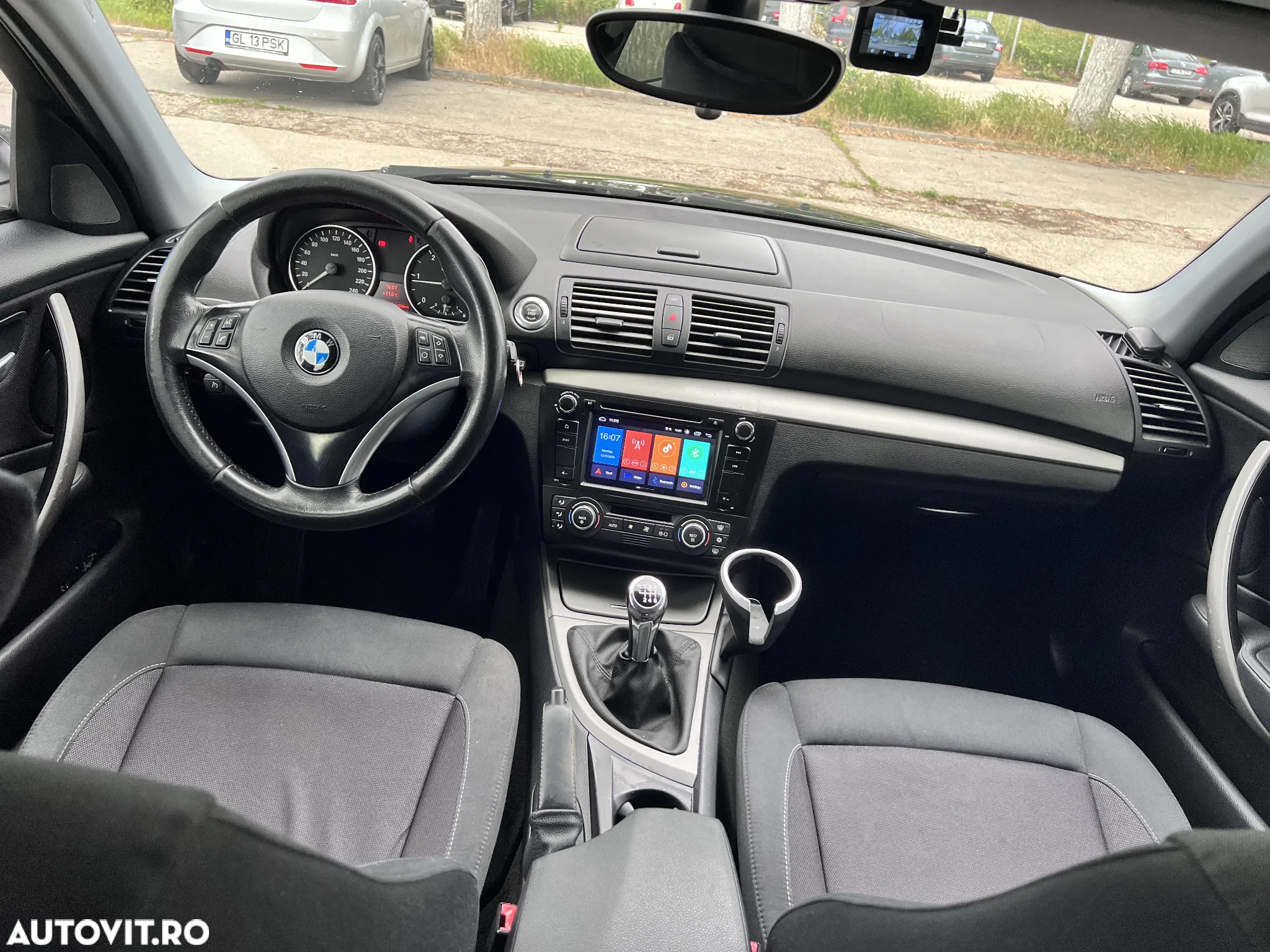 BMW Seria 1 118d - 13