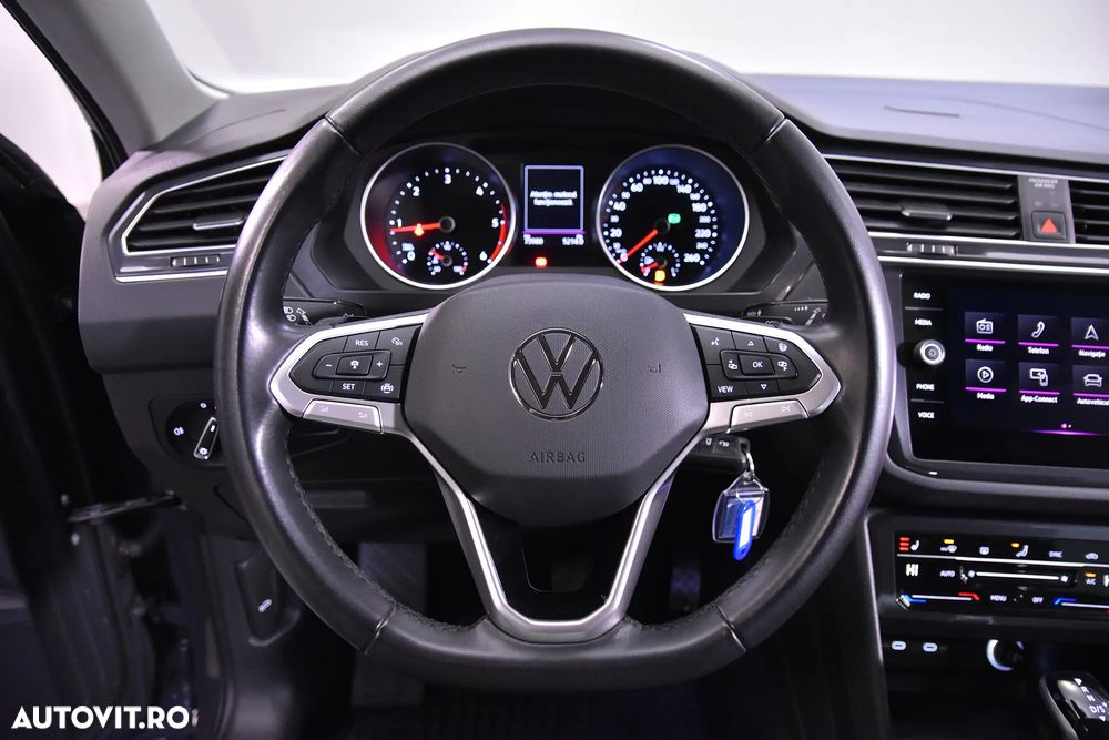 Volkswagen Tiguan - 15