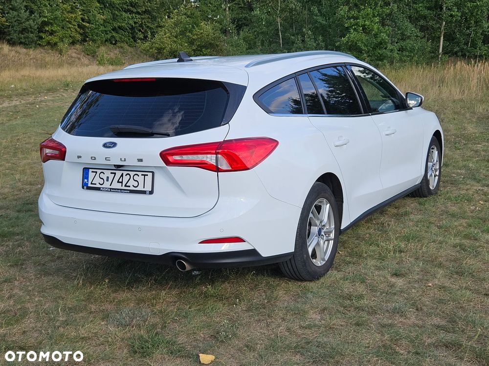 Ford Focus 1.5 EcoBlue Start-Stopp-System COOL&CONNECT - 4