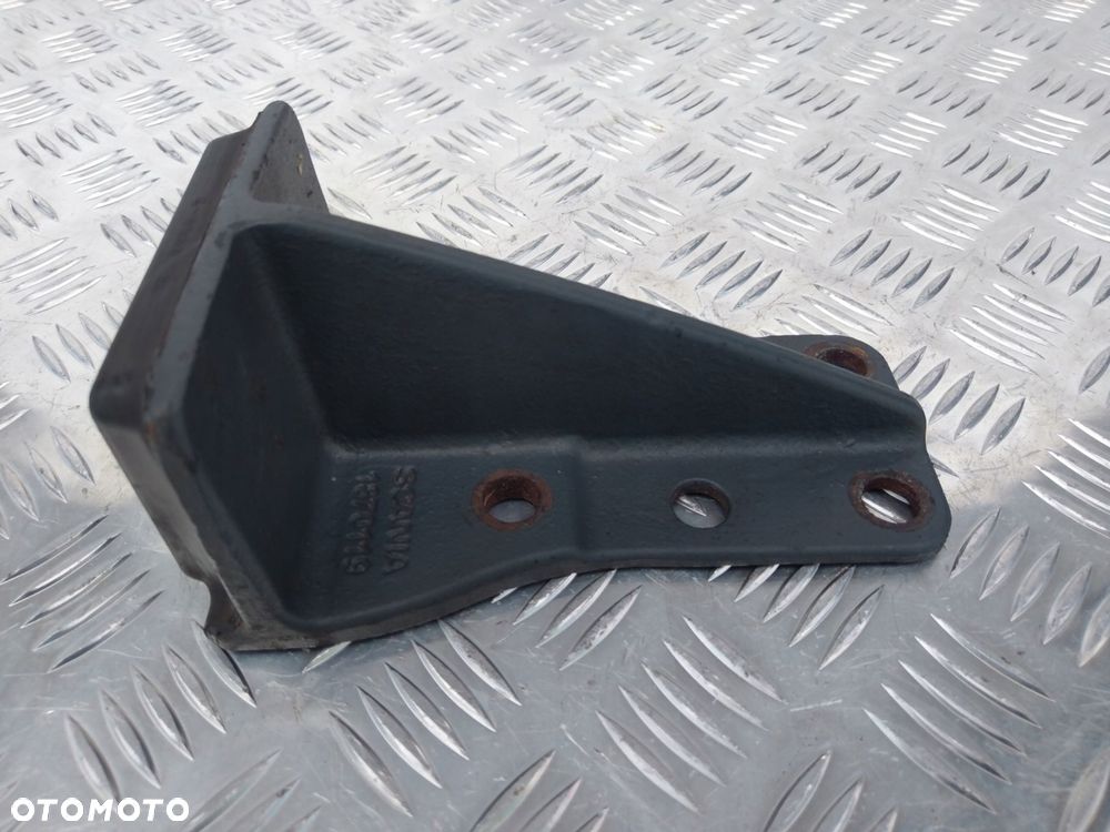 ODBOJNIK RAMY SCANIA R - 1