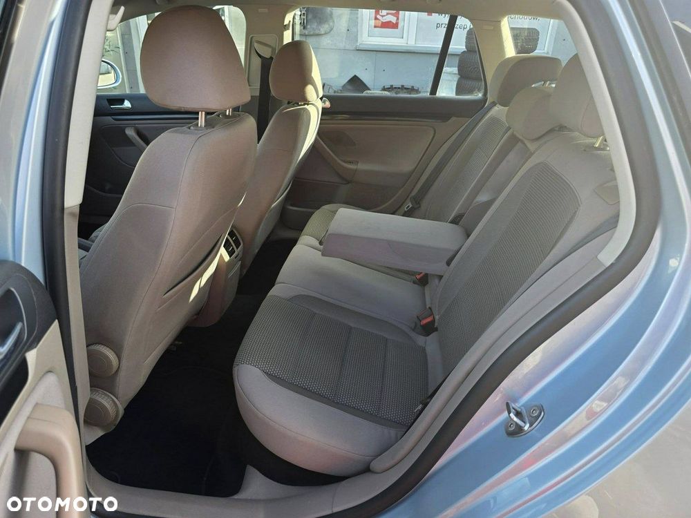 Volkswagen Golf Variant 1.6 TDI DPF BlueMotion Technology Trendline - 25