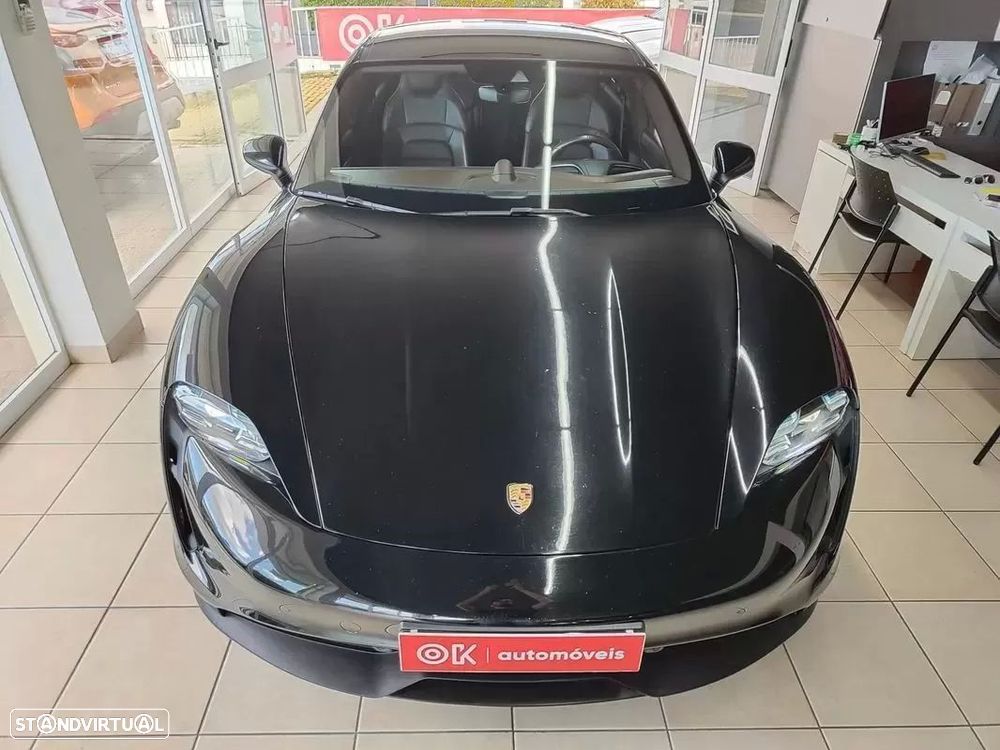 Porsche Taycan 4S - 33