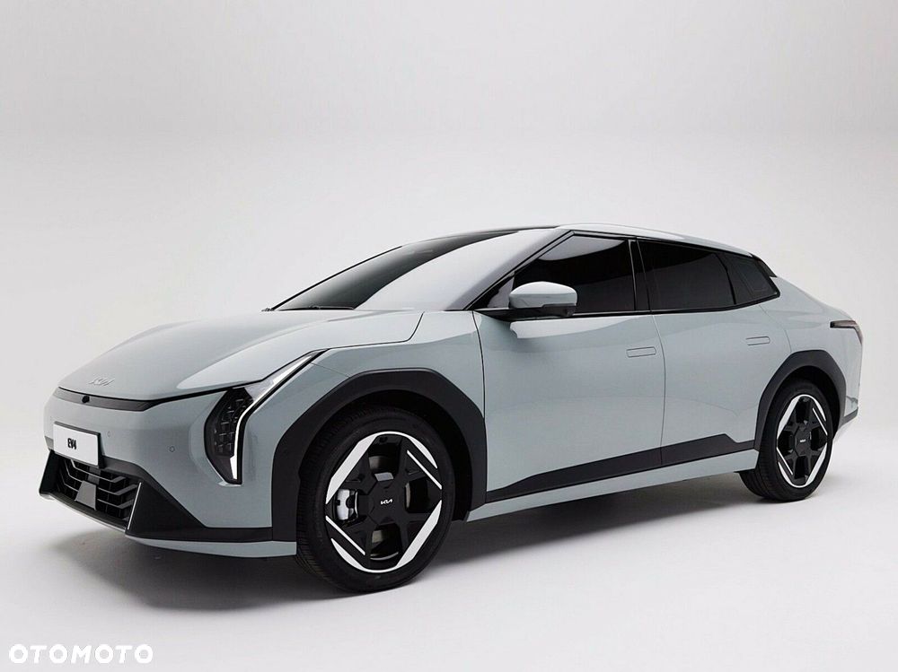 Kia EV4 - 4