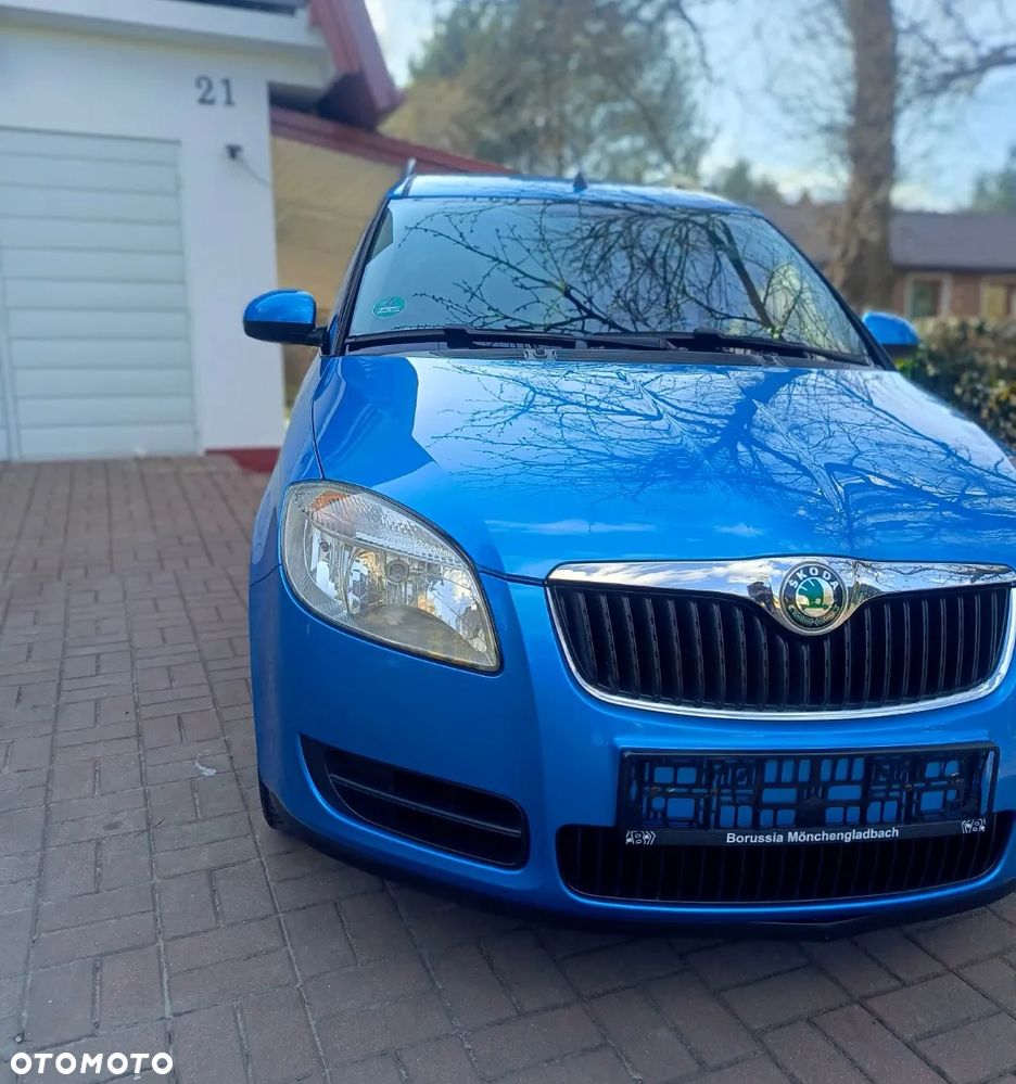 Skoda Roomster 1.6 16V Comfort PLUS EDITION - 2