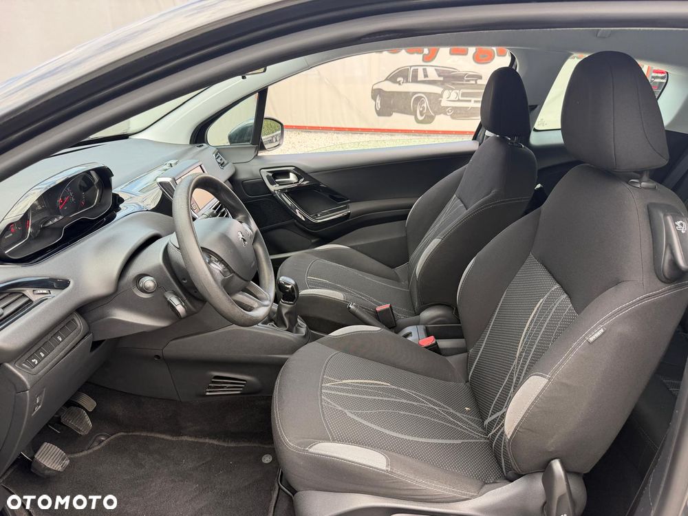 Peugeot 208 1.2 PureTech Active - 16