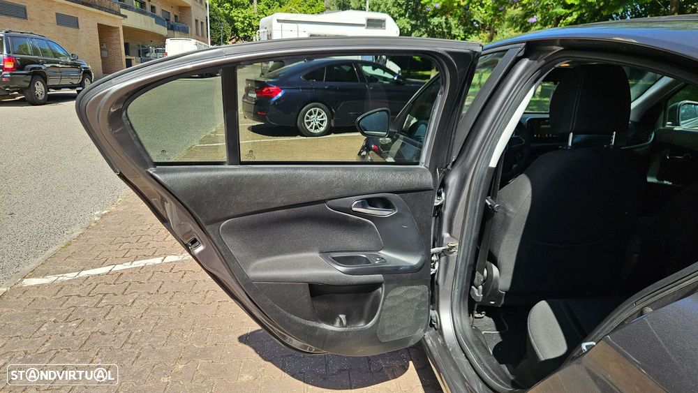 Fiat Tipo 1.3 M-Jet Easy - 24