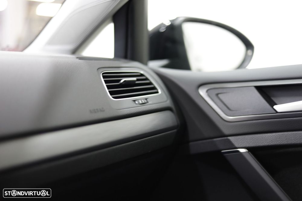 VW Golf 1.0 TSI R-Line - 19