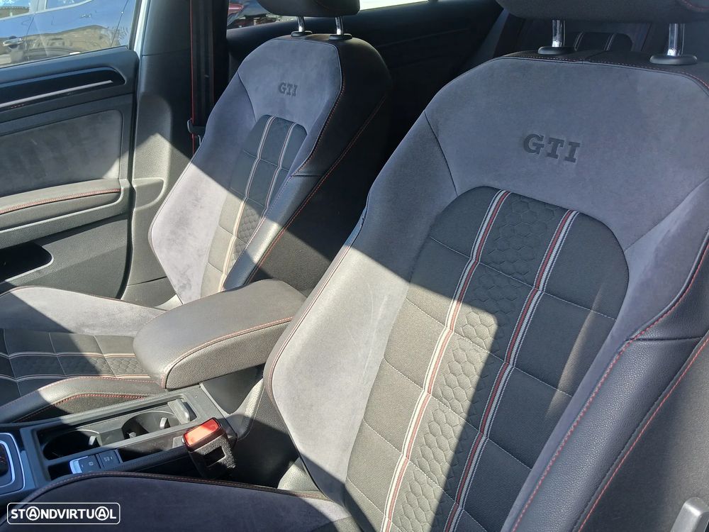 VW Golf GTI Clubsport DSG - 24