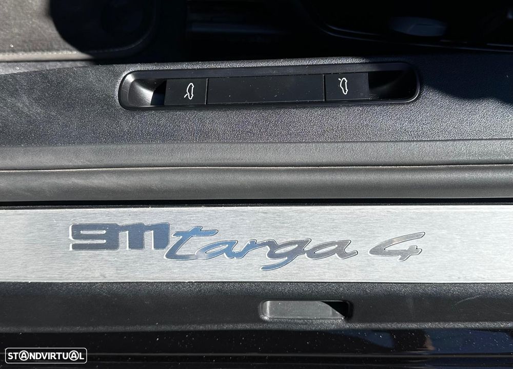 Porsche 911 (992) Targa 4 PDK - 16