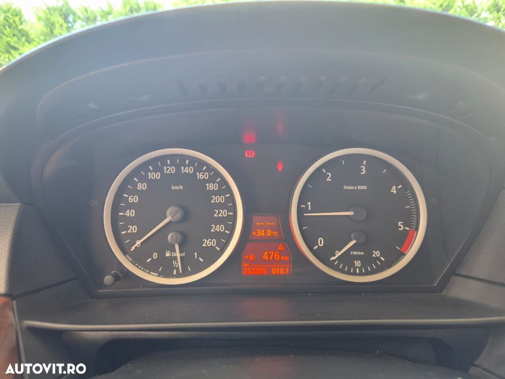 BMW Seria 5 520d - 7