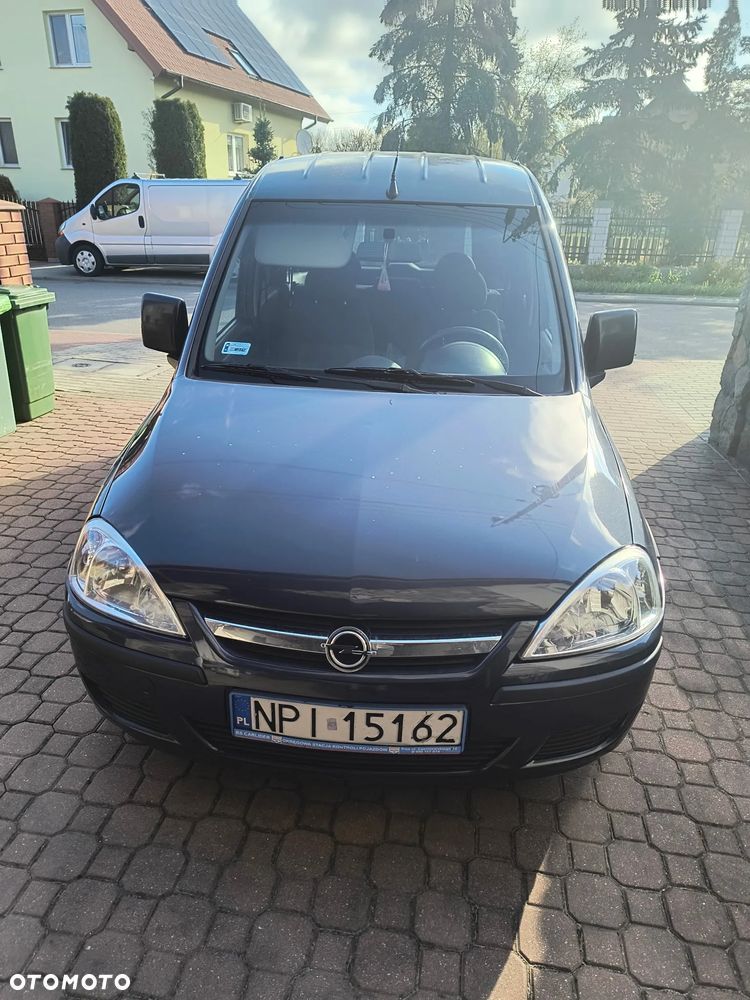 Opel Combo Tour - 2