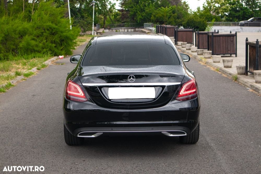 Mercedes-Benz C 300 d 9G-TRONIC AMG Line - 10