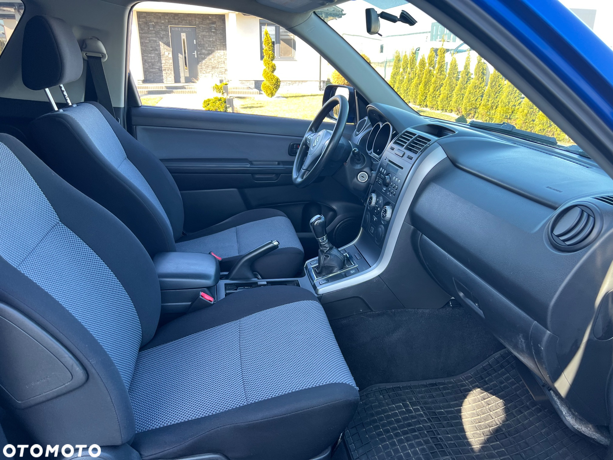 Suzuki Grand Vitara 1.6 - 10