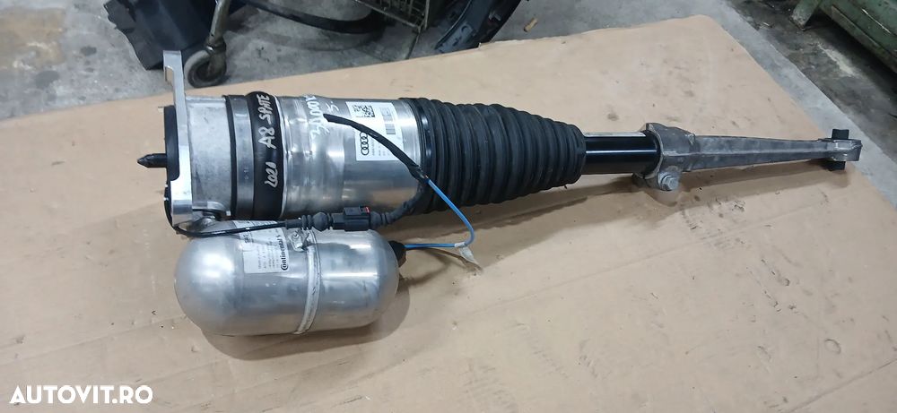 Perna aer dreapta spate Audi A8 4N 30.000 km 2021