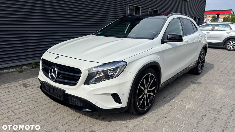 Mercedes-Benz GLA 250 4-Matic - 12