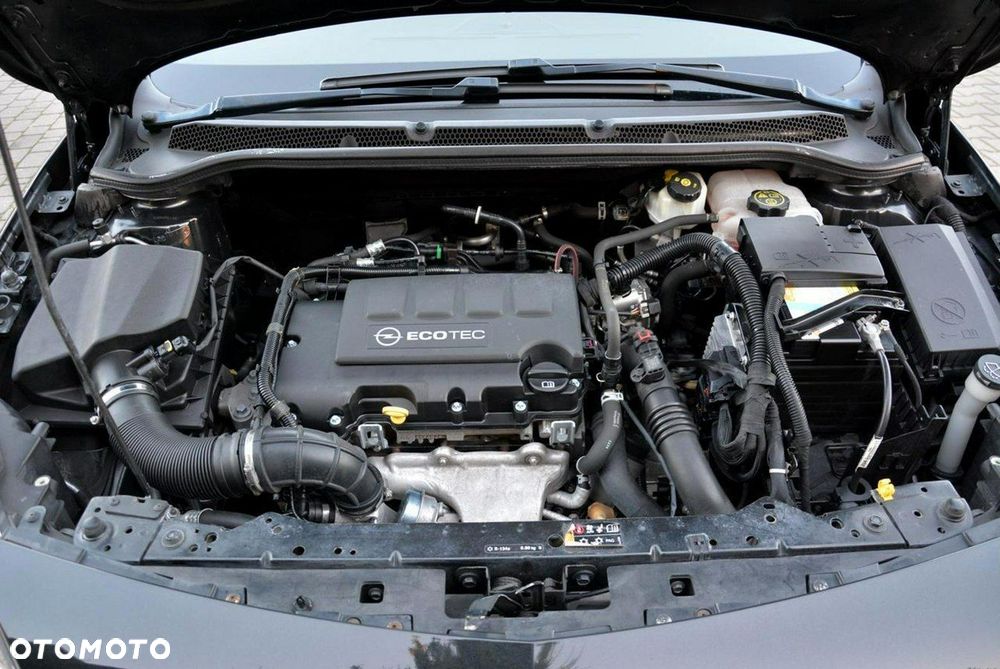 Opel Astra 1.4 Turbo Active - 32