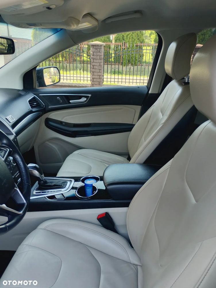 Ford Edge 2.0 EcoBlue Bi-Turbo 4x4 Titanium - 25