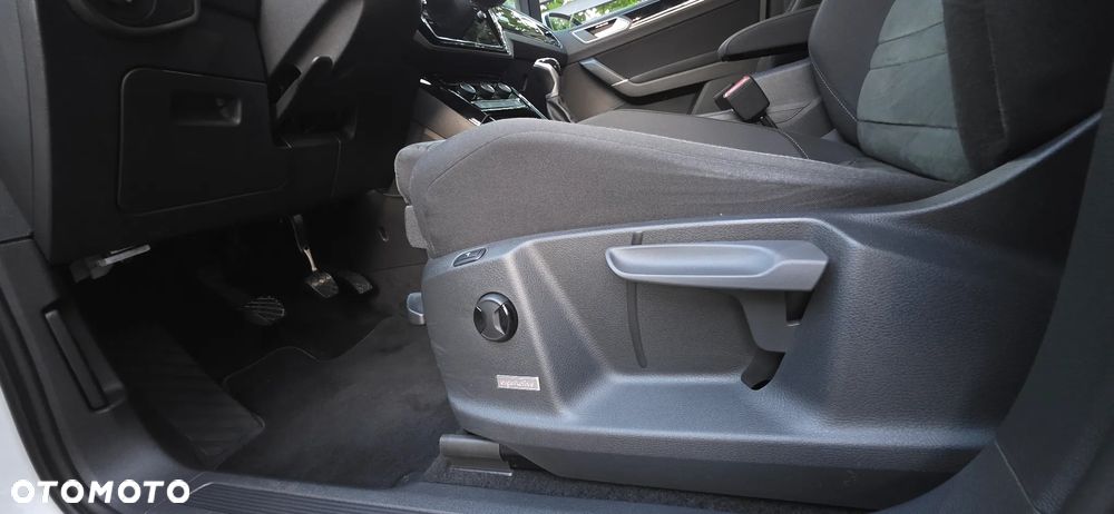 Volkswagen Touran - 9