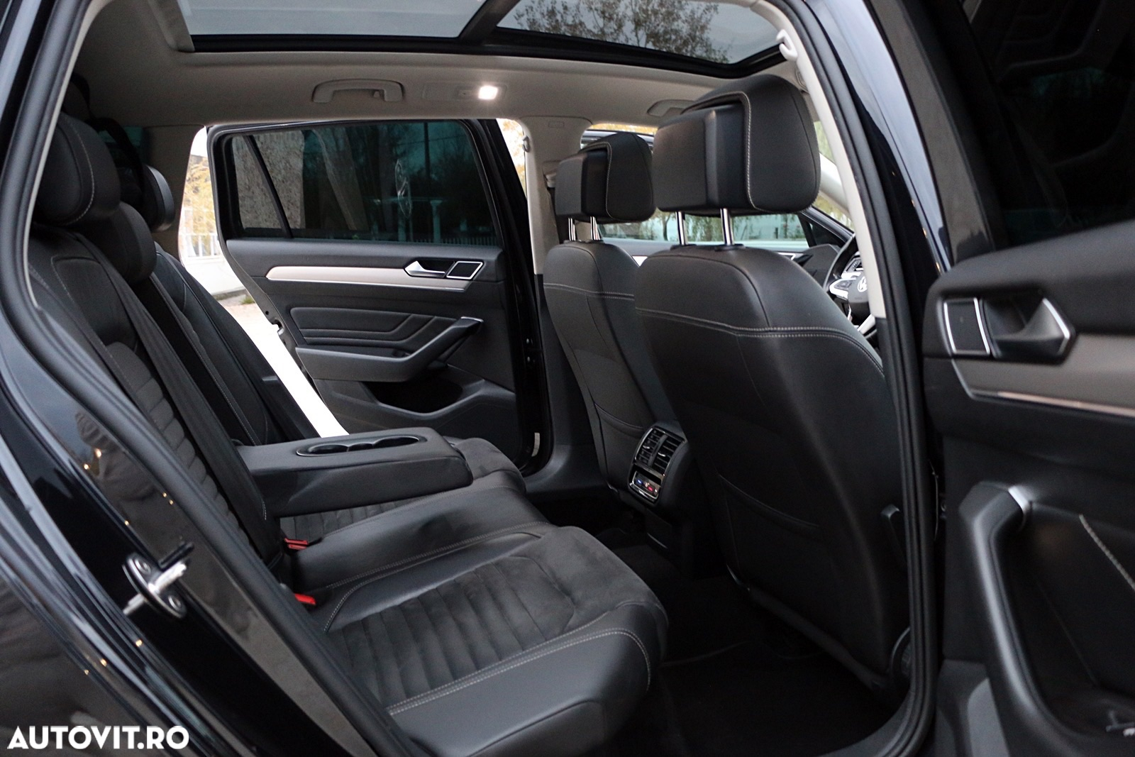Volkswagen Passat Variant 2.0 TDI DSG R Executive - 18