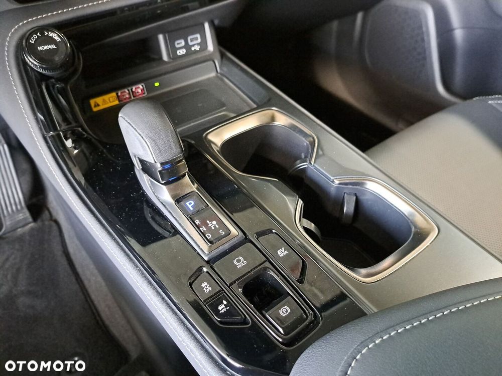 Lexus NX 2023