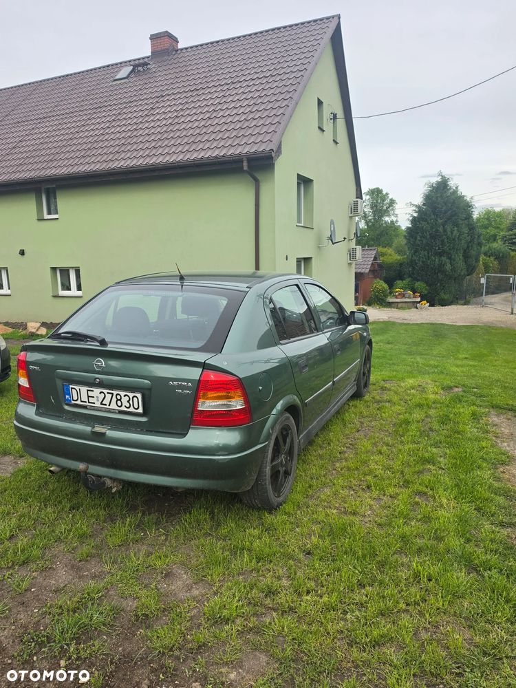 Opel Astra 1.6 16V 100 - 3