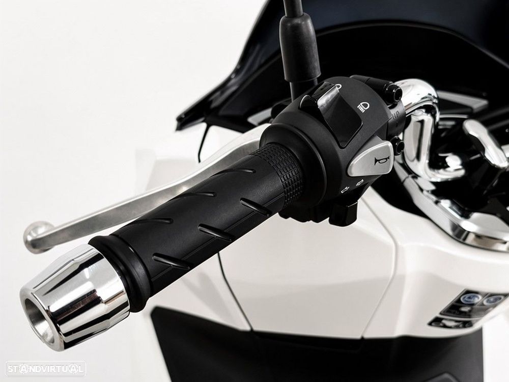 Honda PCX125 Top Case - 11