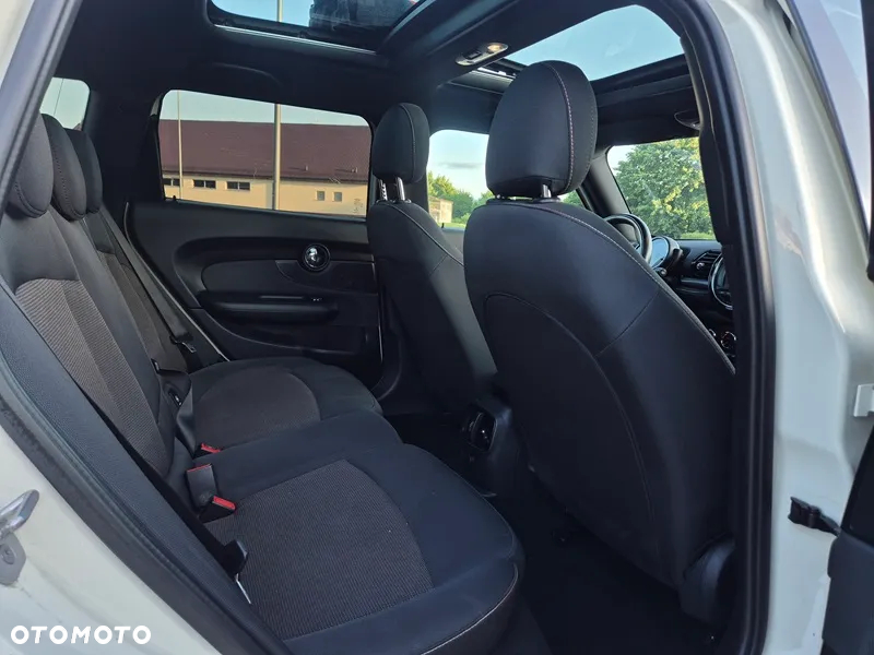 MINI Clubman One D Blackyard - 12