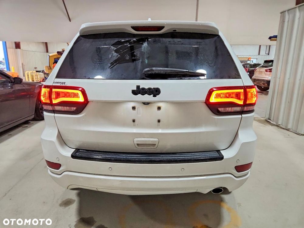 Jeep Grand Cherokee - 8