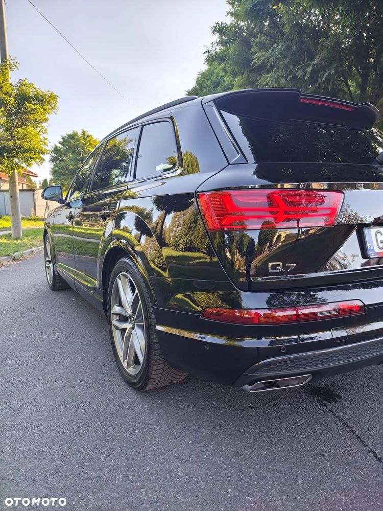 Audi Q7 50 TDI mHEV Quattro Black Edition Tiptr - 21