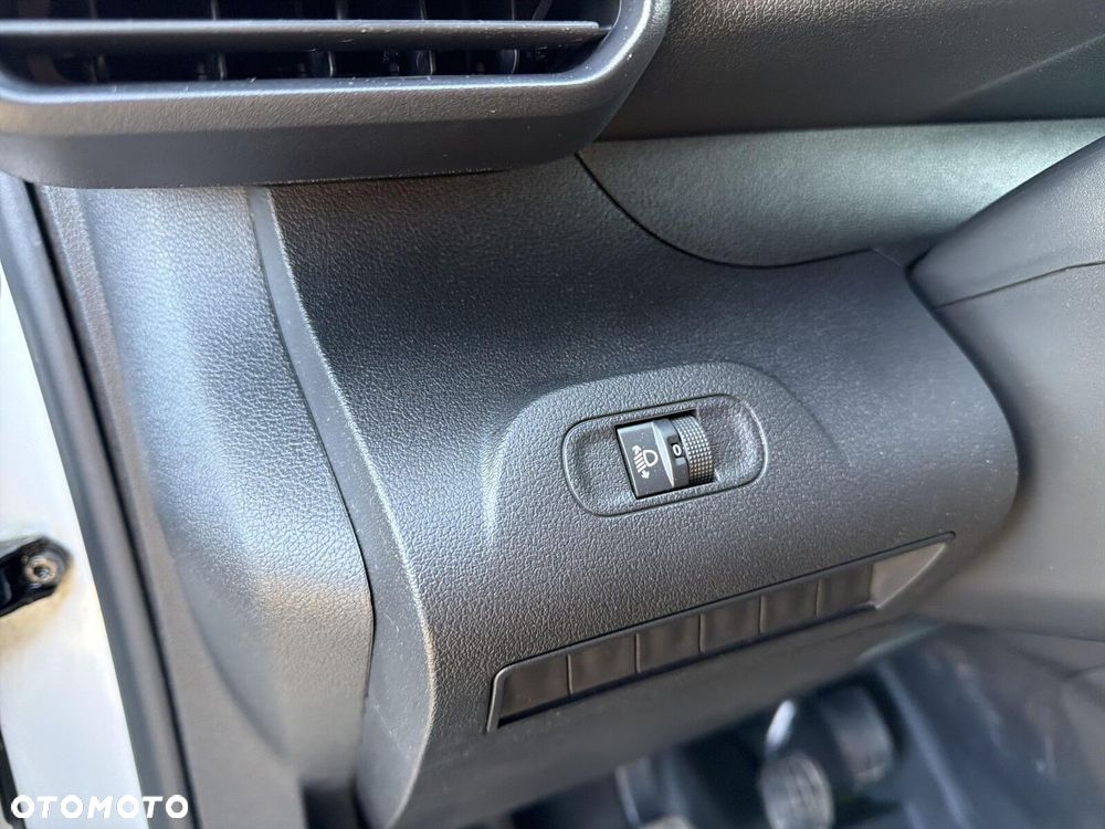 Peugeot partner 1.5 BlueHDi 100 PREMIUM Standard 650 4d - 20