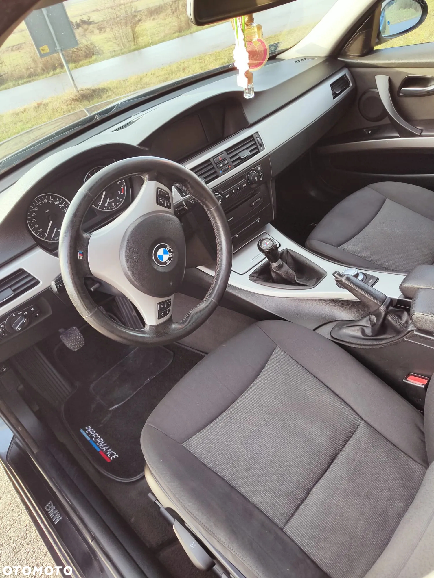 BMW Seria 3 320i - 18
